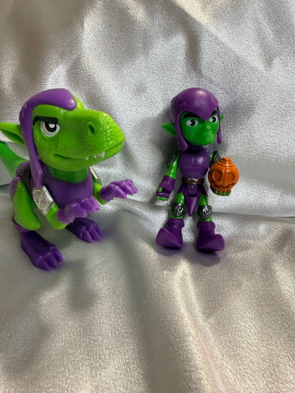 Lot of 2 Kids Action Figures Green Goblin & Dinosaur Funrise Toy Set